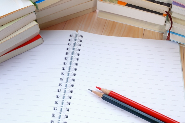 テキストやワークの用意は家庭側か講師側か？